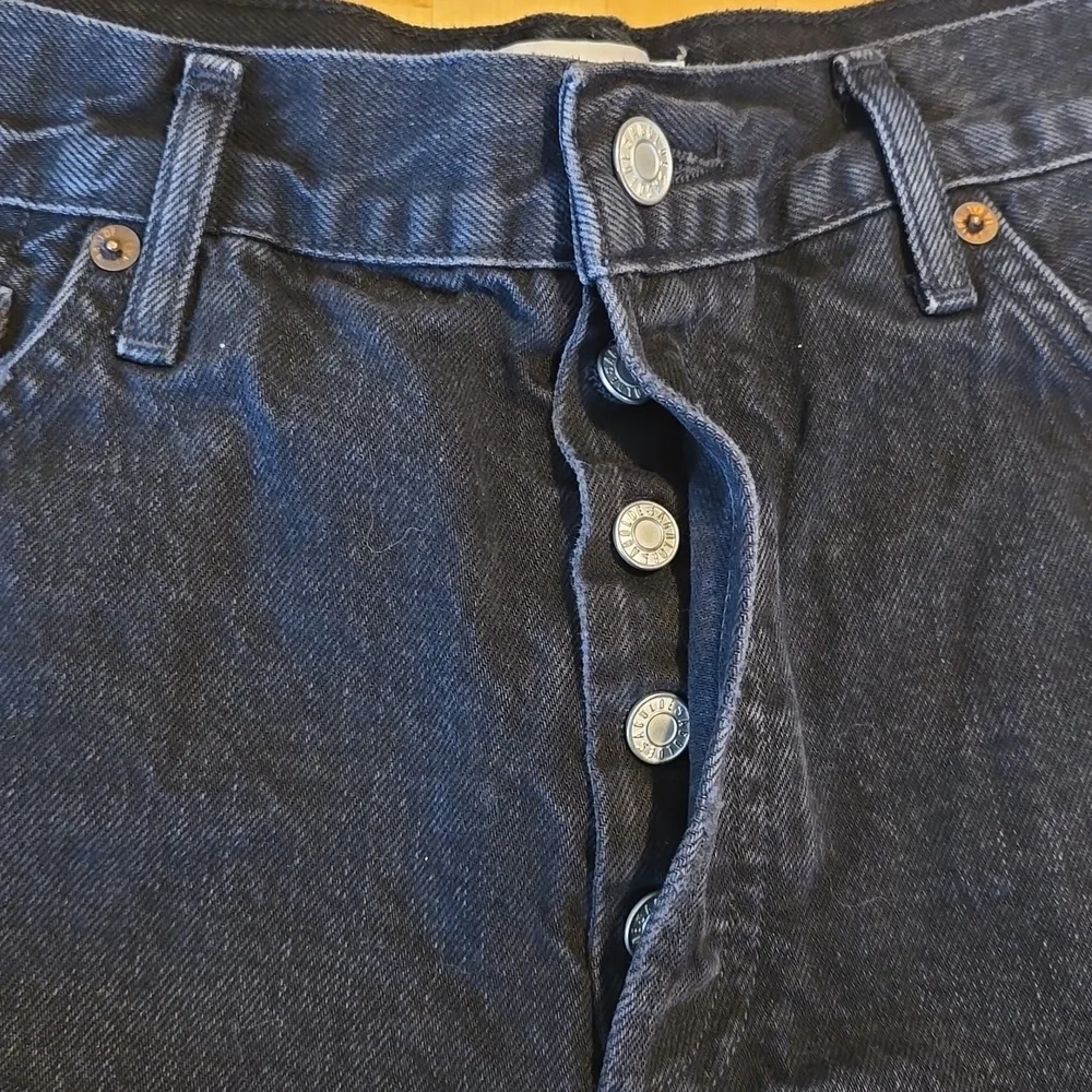 AGOLDE Parker Frey Hem Button Fly Denim Shorts Size 30